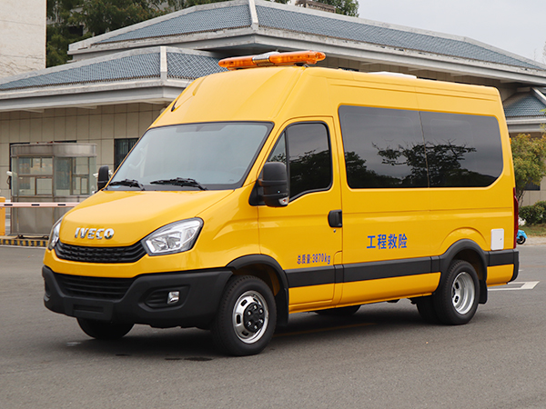 CLW5040XXHCDP依维柯救险车