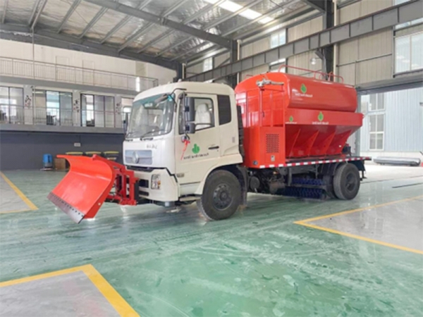 出口多功能除雪车